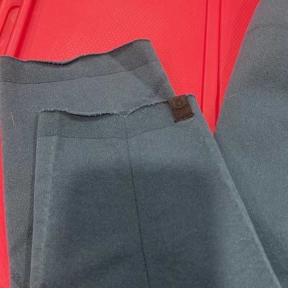 Lululemon dark green leggings - Picture 14 of 16